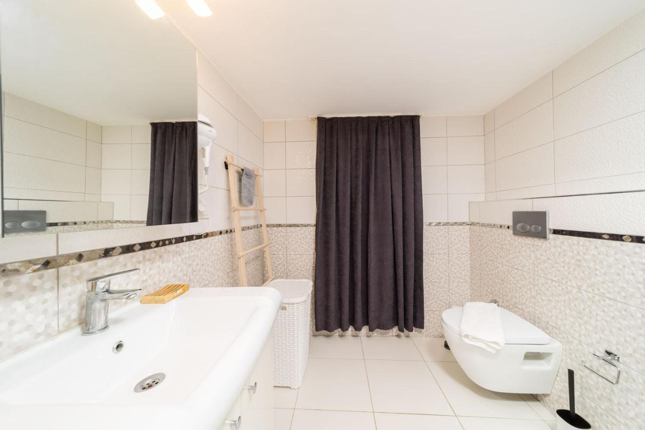 Missafir Lovely Flat Near Hadrian's Gate Daire Antalya